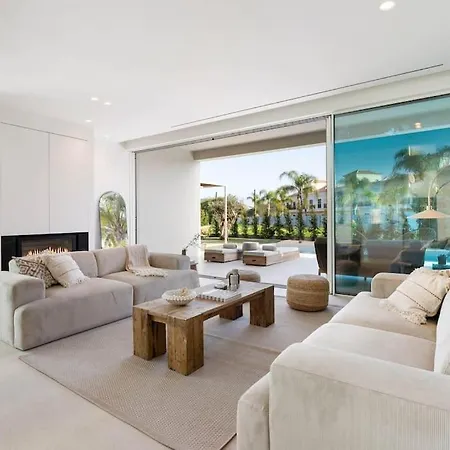 Villa Luxury Retreat In Santa Barbara *